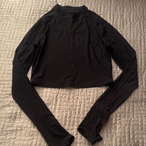 Black Long-Sleeve Crop Top - Women Lululemon